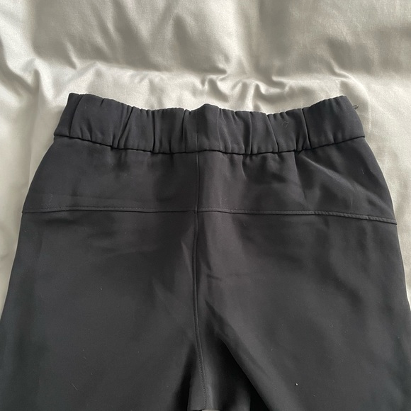 Lululemon Cropped Work Pants (EUC) with size tag - Picture 3 of 3